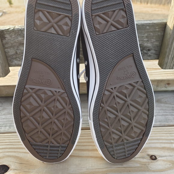 Men's Lowtop Converse Black and White Size 8.5 - Picture 7 of 13